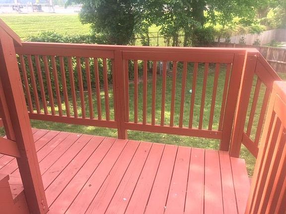 Back deck (shared with upstairs neighbors)