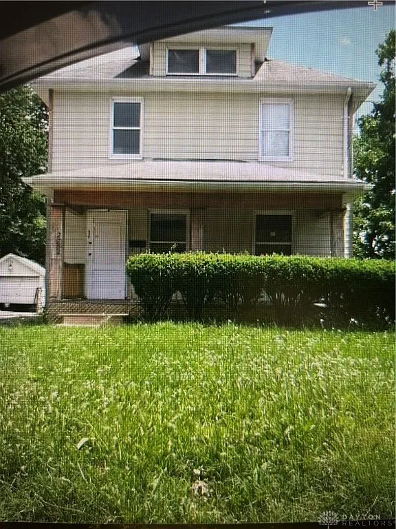 2752 Wentworth Ave photo 1