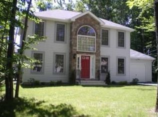 5023 Belvedere Rd, Tobyhanna, PA 18466