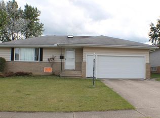 2903 Bowmen Ln, Parma, OH