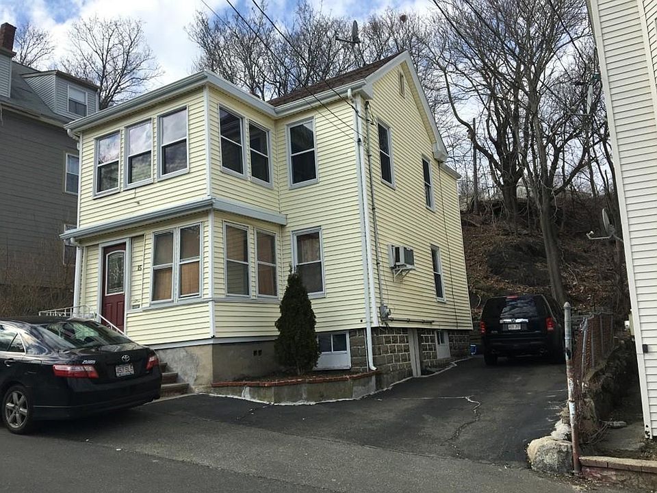 1st image of 15 Hutchinsons Ct
