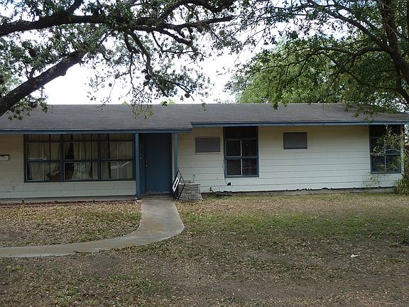 2nd image of 1208 W Richard Ave