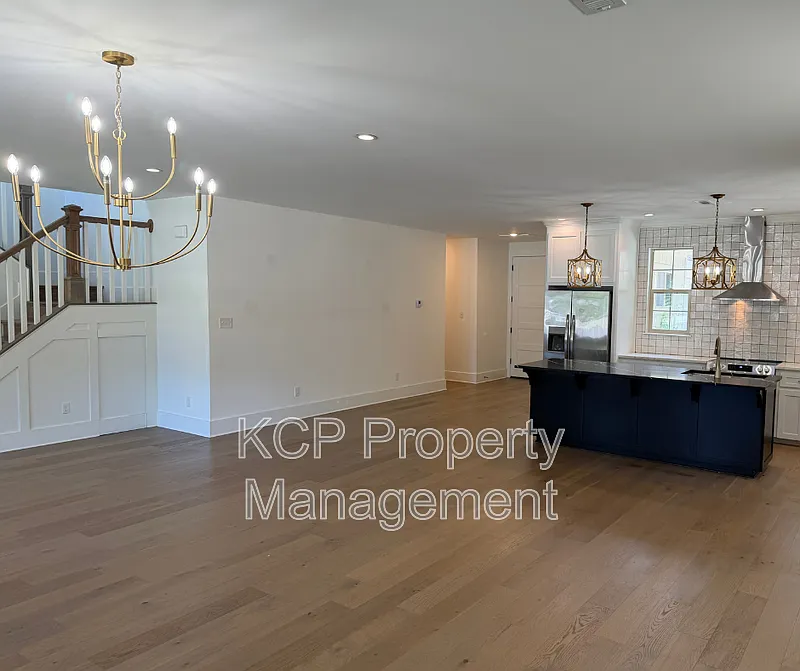 1813 Garland Ave — Photo 3