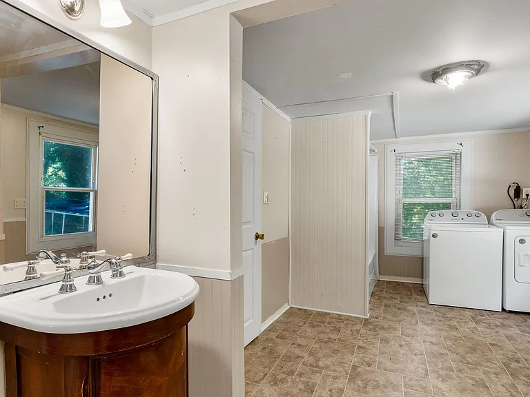 902 Pickens St — Photo 15