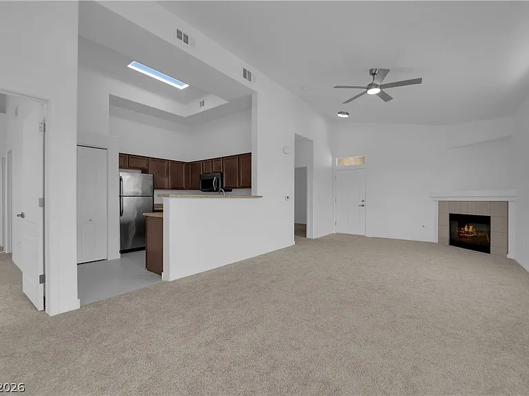 700 Carnegie St #724 — Photo 1