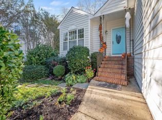 2412 Laurel Falls Ln, Raleigh, NC 27603