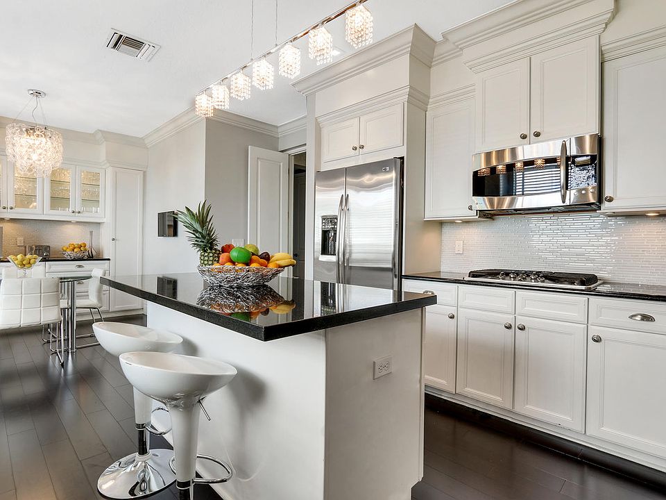 Gourmet Kitchen