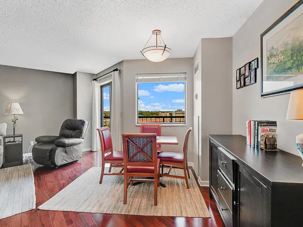 78 10th St E Unit 1709, Saint Paul, MN 55101