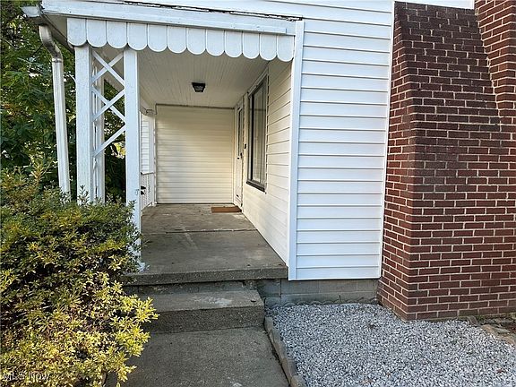 4th image of 732 S Hazelwood Ave