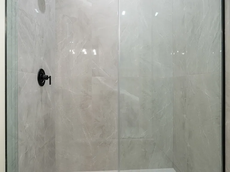 416 E 50th Pl #3W — Photo 11