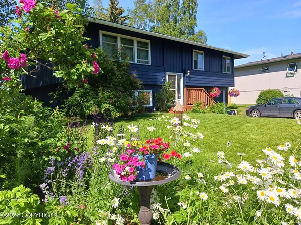2731 Monmouth Ave, Anchorage, AK 99502
