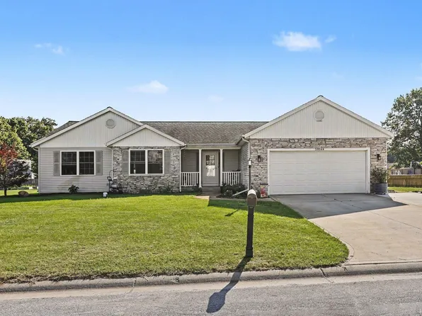 58044 Heritage Pointe Dr, South Bend, IN 46619