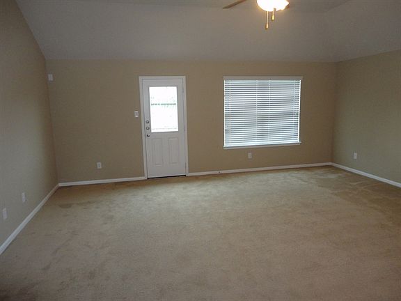 3rd image of 5918 Wildbriar Ln