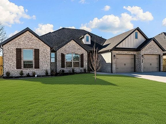2nd image of 601 Steep Hill Ln