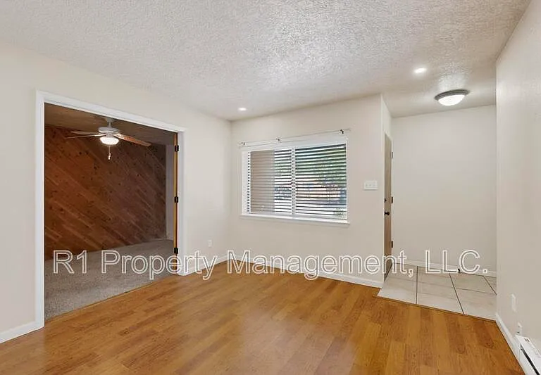 222 Shannon Pl NW #1 — Photo 8