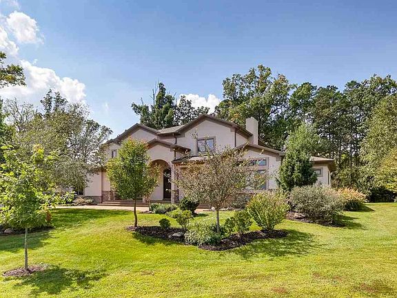 2nd image of 14200 Worthington Ct