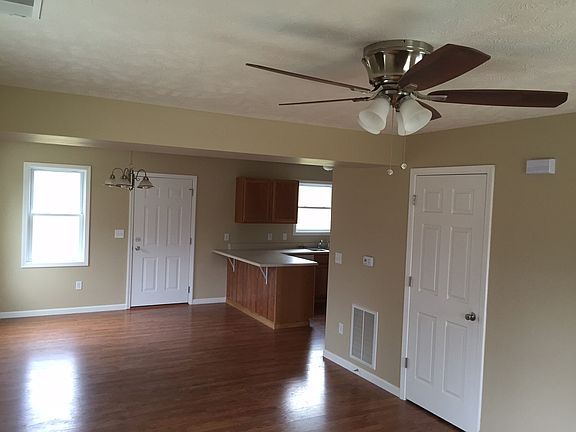Living room/dining room