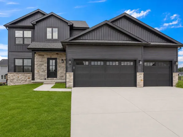 710 Wheatley Dr, Mahomet, IL 61853