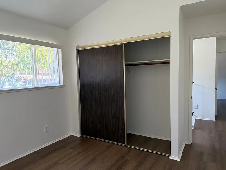 637 Knollwood Dr — Photo 26