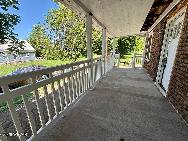 17 Lindbergh Ave — Photo 18