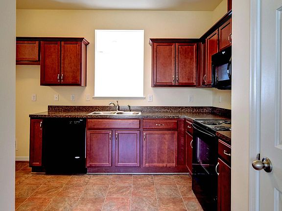Kitchen Img. 2