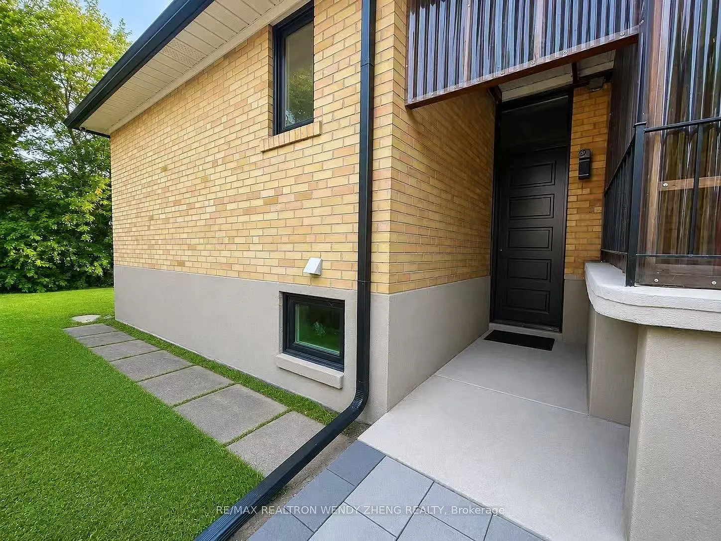 3 bed, $2,500 — Photo 2