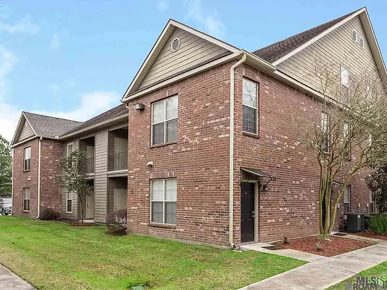7300 Burbank Dr #45 — Photo 2