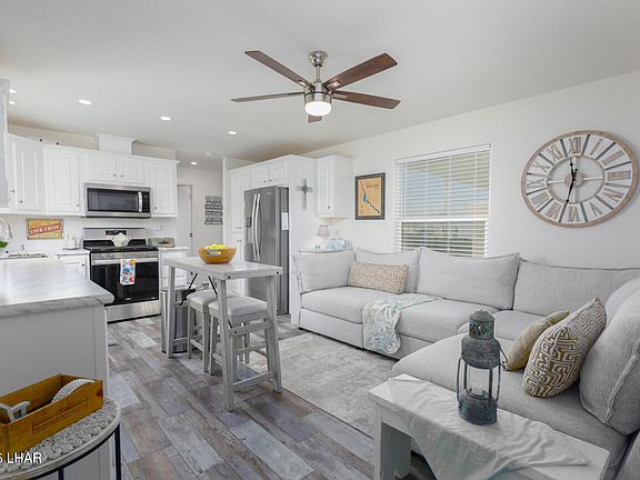 4th image of 601 Beachcomber Blvd #416