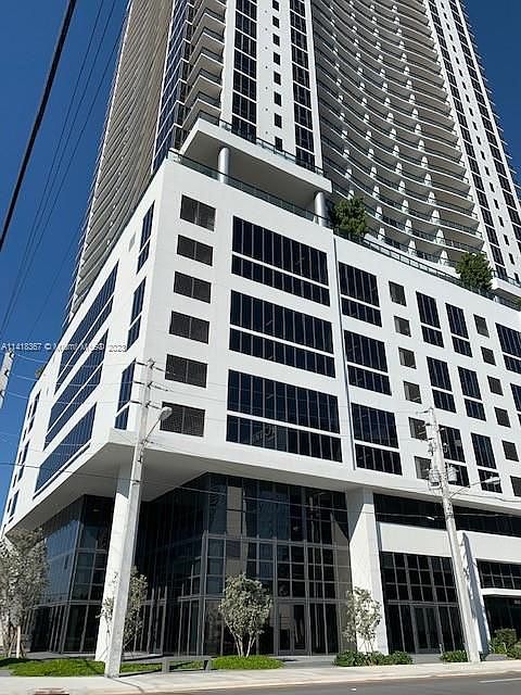 1st image of 1600 NE 1st Ave APT 1719