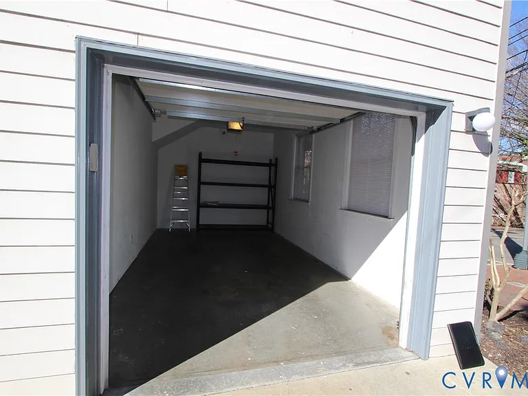 219 N 19th St #U31 — Photo 13