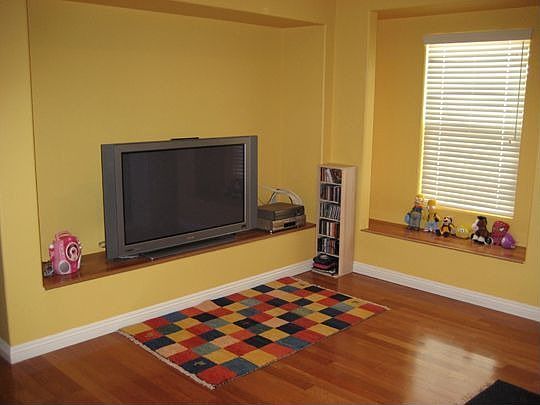 Spacious Living Rm.