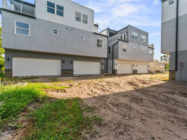 809 W Linebaugh Ave #2A, Tampa, FL 33612