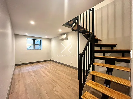 Rented by Yaffa Realty LLC | media 5