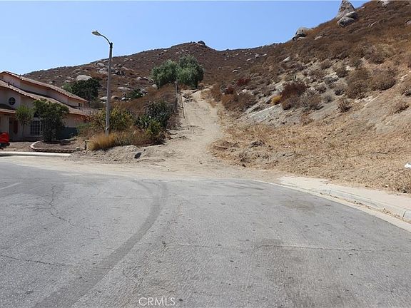 2nd image of 0 Avenida Michaelinda #10