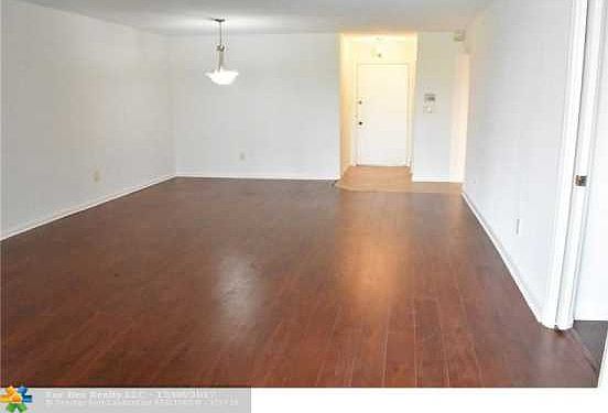 Home For Sale In Lakes of Newport
