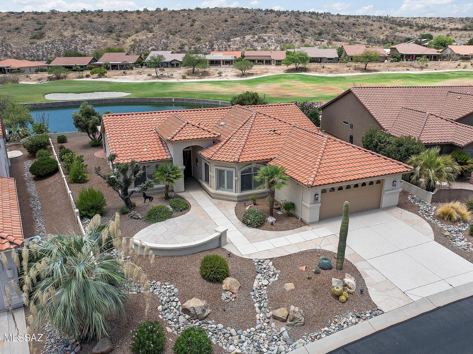 37814 S Boulder Wind Dr