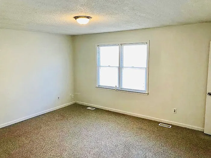 217 Wynn Way #B — Photo 12