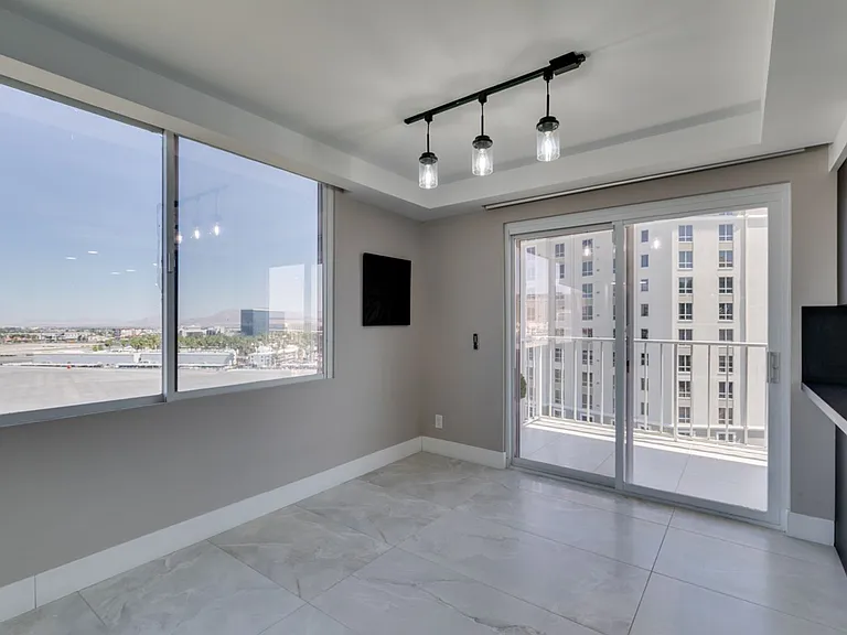 205 E Harmon Ave #1012 — Photo 13