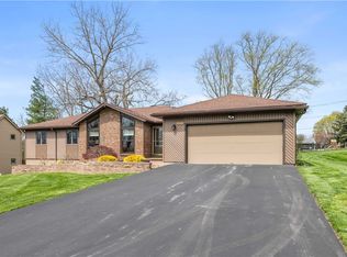 444 McEwen Dr, Webster, NY 14580
