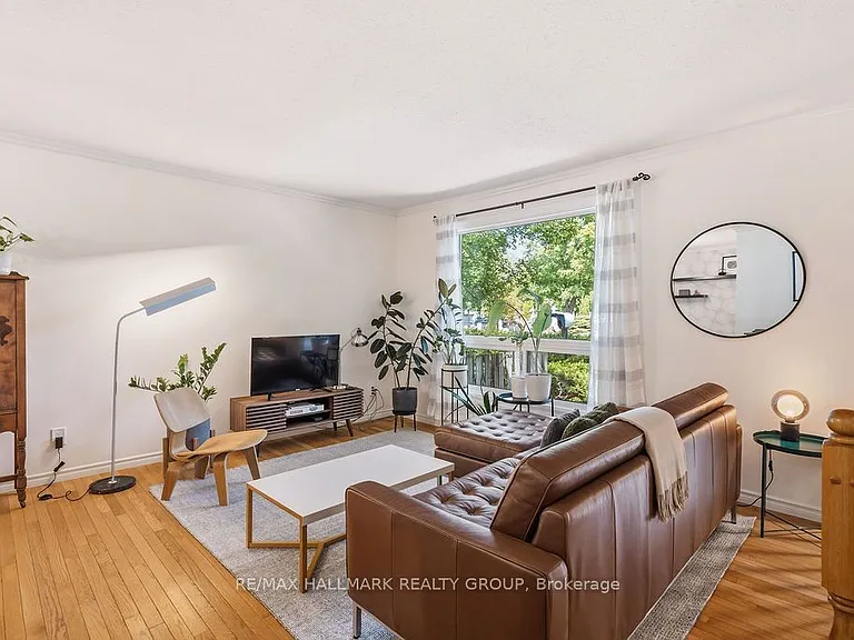 409 Montfort St #4 — Photo 7