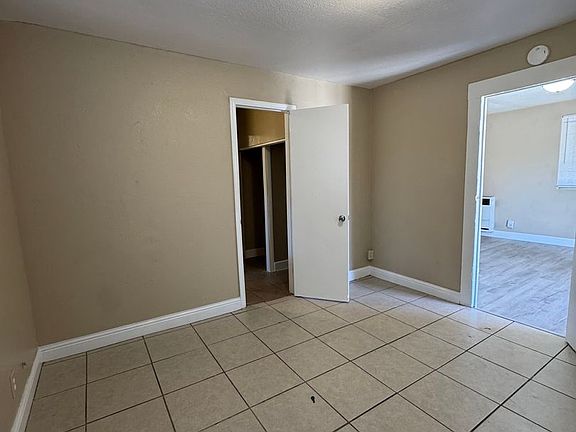 5th image of 928-932.5 W Goshen Ave #928