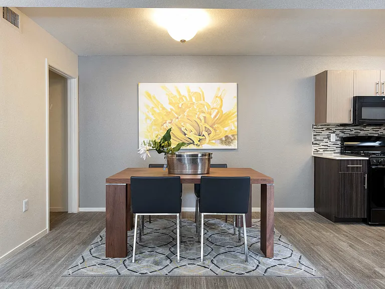 Palermo Apartments — Photo 5
