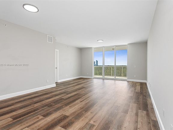 3rd image of 14951 Royal Oaks Ln APT 1201