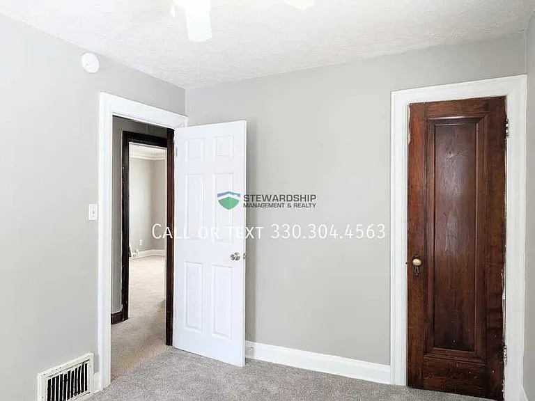 916-918 Peckham St #916 — Photo 4