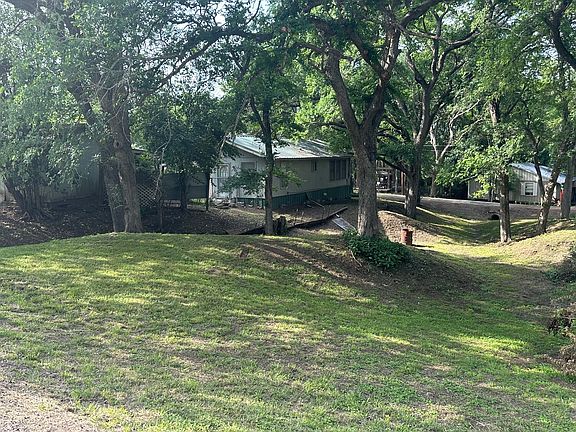 3rd image of 4190 NW County Road 3207