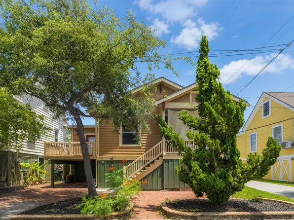 1112 17th St, Galveston, TX 77550
