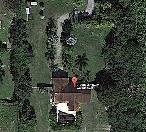 3rd image of 21080 SW 242nd St