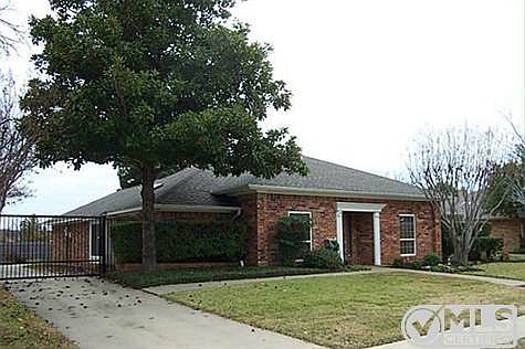 2nd image of 3144 Stone Creek Ln