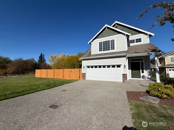 2215 190th Street E, Tacoma, WA 98445