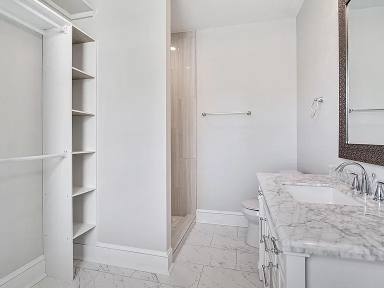 4532 S Saratoga St — Photo 5